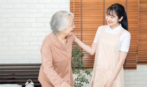 訪問看護師の業務内容とは。1日の業務スケジュールも紹介